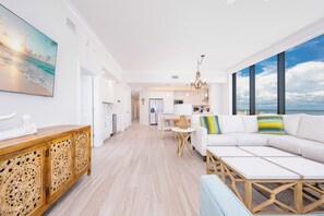 TV - Stylish New Condo | Gulf Views & Upscale Amenities – PGS2 705 (Gulf Shores)