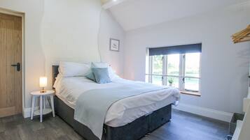 Cottage | 1 bedroom, individually decorated, individually furnished, free WiFi