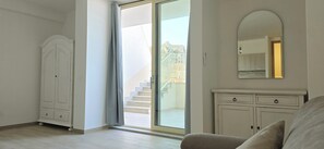 Hus - flera sovrum - rökare - uteplats | Interiör