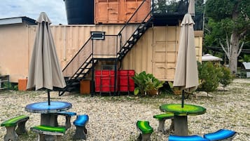 Fachada de la propiedad
