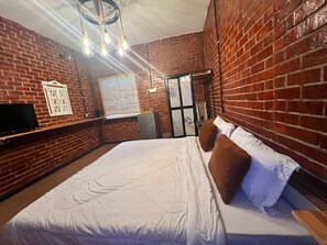 Deluxe Double Room, 1 King Bed - Capital O 91152 Jerot Dusun Campsite (Yan)