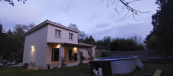 Villa in the countryside in an Occitan village with medieval castle
