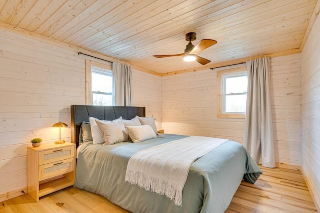 3 間睡房、熨斗/熨衫板、免費 Wi-Fi、床單