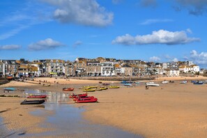 Exterior - Apartment in St Ives Near Porthminster Beach (St Ives)