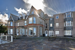 Apartment | Exterior