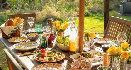 Luxury Glamping The Wye Valley for 2 to 6 Guests