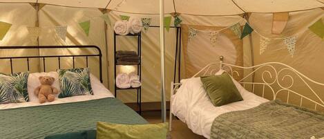 Cabin | 1 bedroom, bed sheets