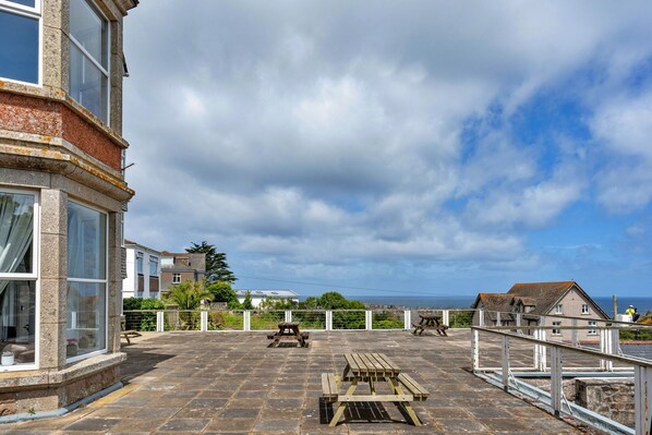 Exterior - Cozy St Ives Apartment Retreat, No Deposit (St Ives)