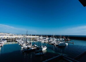 View from property - Apartment in Brighton Near the Beach (Brighton)