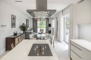 Living area - One Cable Beach (Nassau)