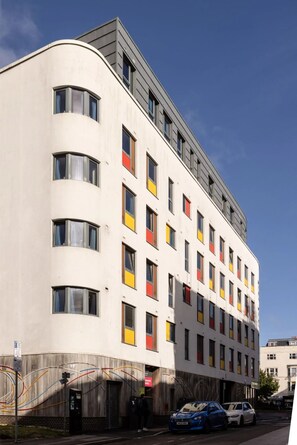 Front of property - Chesil House - Campus Accommodation (Bournemouth)