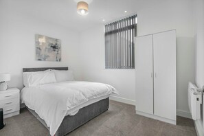 1 bedroom, iron/ironing board, internet, bed sheets