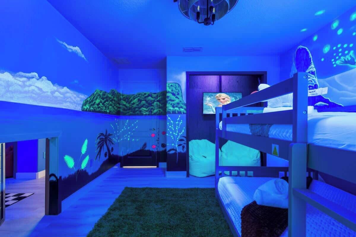 4 bedrooms, iron/ironing board, travel cot, WiFi