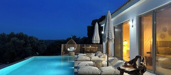 XTC Villas Kefalonia-Boho Style, Private Pool, Sea View, 2km from Argostoli