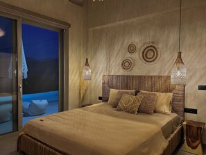 In-room safe, iron/ironing board, travel crib, WiFi