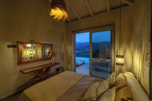 2 bedrooms, in-room safe, iron/ironing board, travel crib