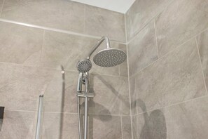 Shower, hair dryer, towels - GuestReady - Relaxing retreat in Liverpool (Liverpool)