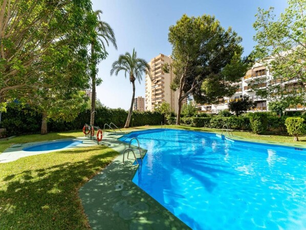Apartment | Kolam renang | Kolam renang terbuka