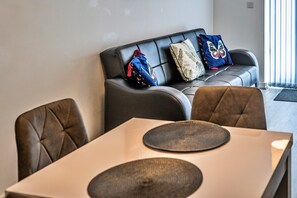 Apartment | Living room - Apartment in Birmingham Near Bullring (Birmingham)