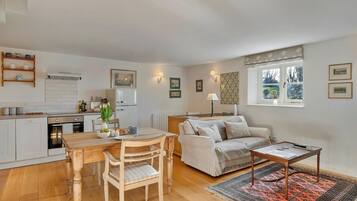 Cottage | Tempat makan