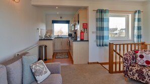 Unclassified image, 3 of 24, button - Maisonette in Marazion With St Michael's View (Marazion)