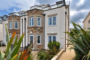 Apartment | Exterior