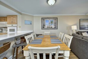 Dining - Ocean View 3BR-Forest Dunes 1403-Pools & Hot Tub (Myrtle Beach)