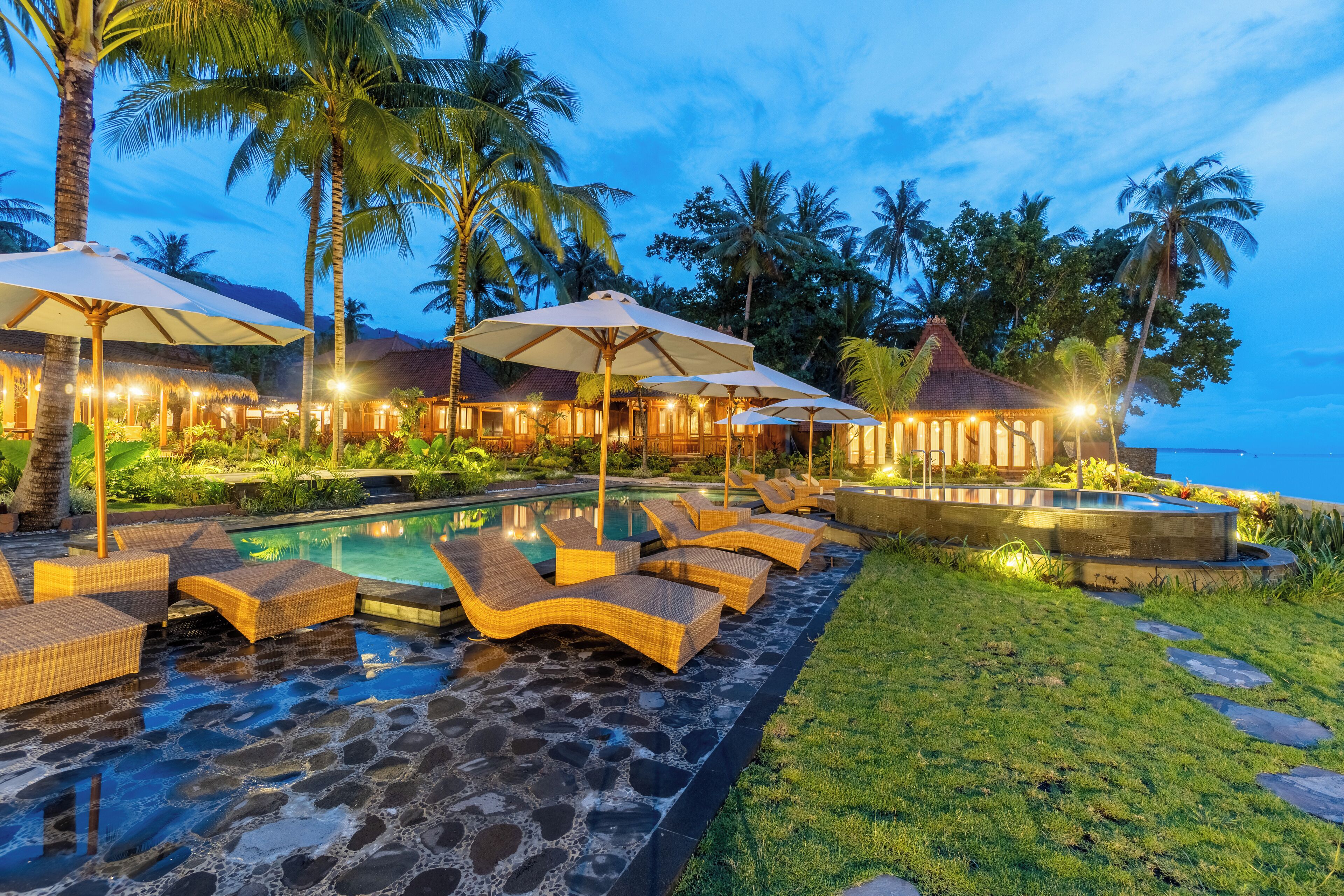 2 outdoor pools, open 8:00 AM to 9:00 PM, pool loungers