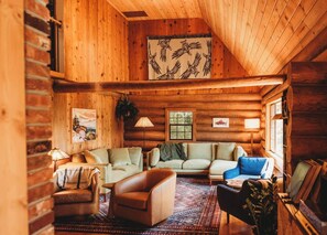 Fernseher, Kamin