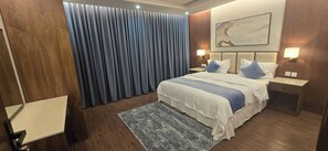 디럭스 아파트, 시내 전망 | 객실 내 금고, 다리미/다리미판, 무료 WiFi