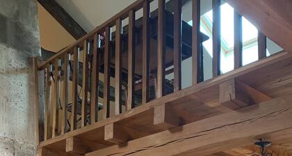 La LisiĂšre: Charming stone house with garden