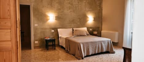 2 chambres, fer et planche à repasser, lit parapluie, Wi-Fi gratuit