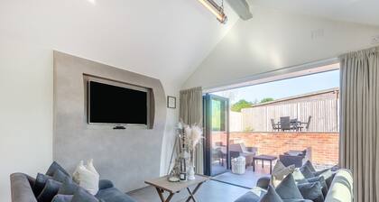 1 bedroom accommodation in Meriden, near Coventry