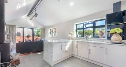 1 bedroom accommodation in Meriden, near Coventry