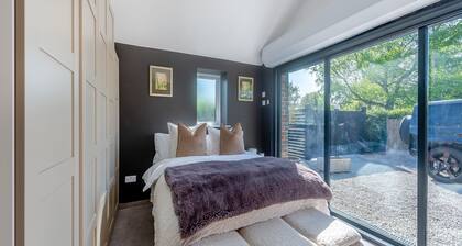 1 bedroom accommodation in Meriden, near Coventry