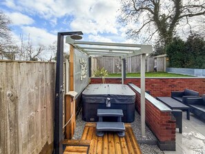 Unclassified image, 4 of 16, button