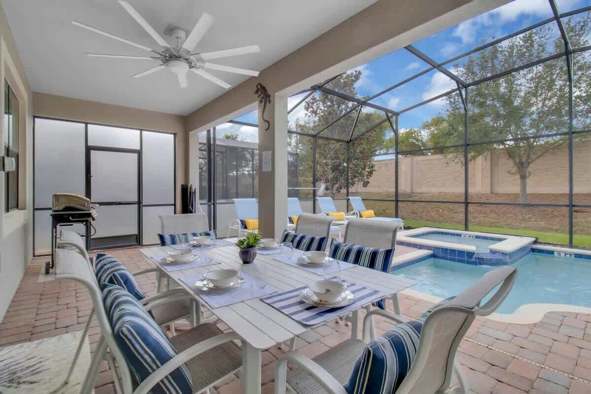 Et oppvarmet basseng