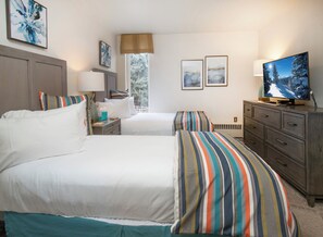 2 bedrooms, desk, iron/ironing board, WiFi