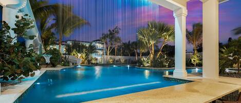 House, Accessible | 12 bedrooms, Internet