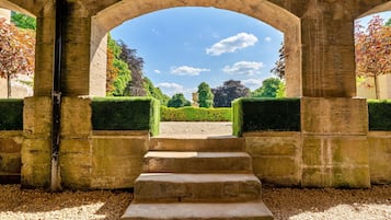 House | Bahagian luar