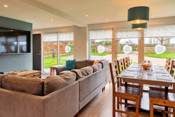 Living room - Cottage in England Forest With Private Garden (Stratford-upon-Avon)