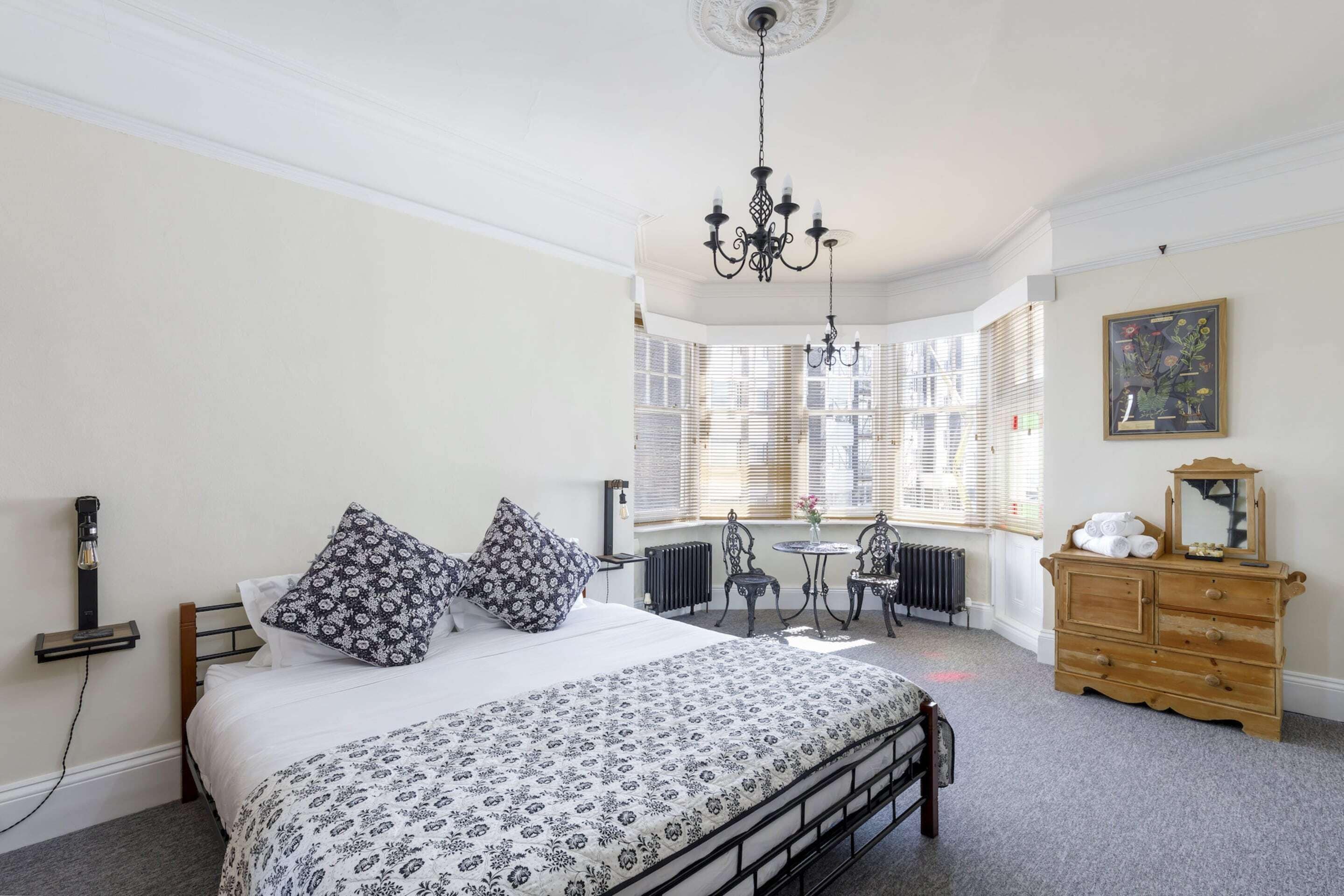 Apartment | 1 bedroom, iron/ironing board