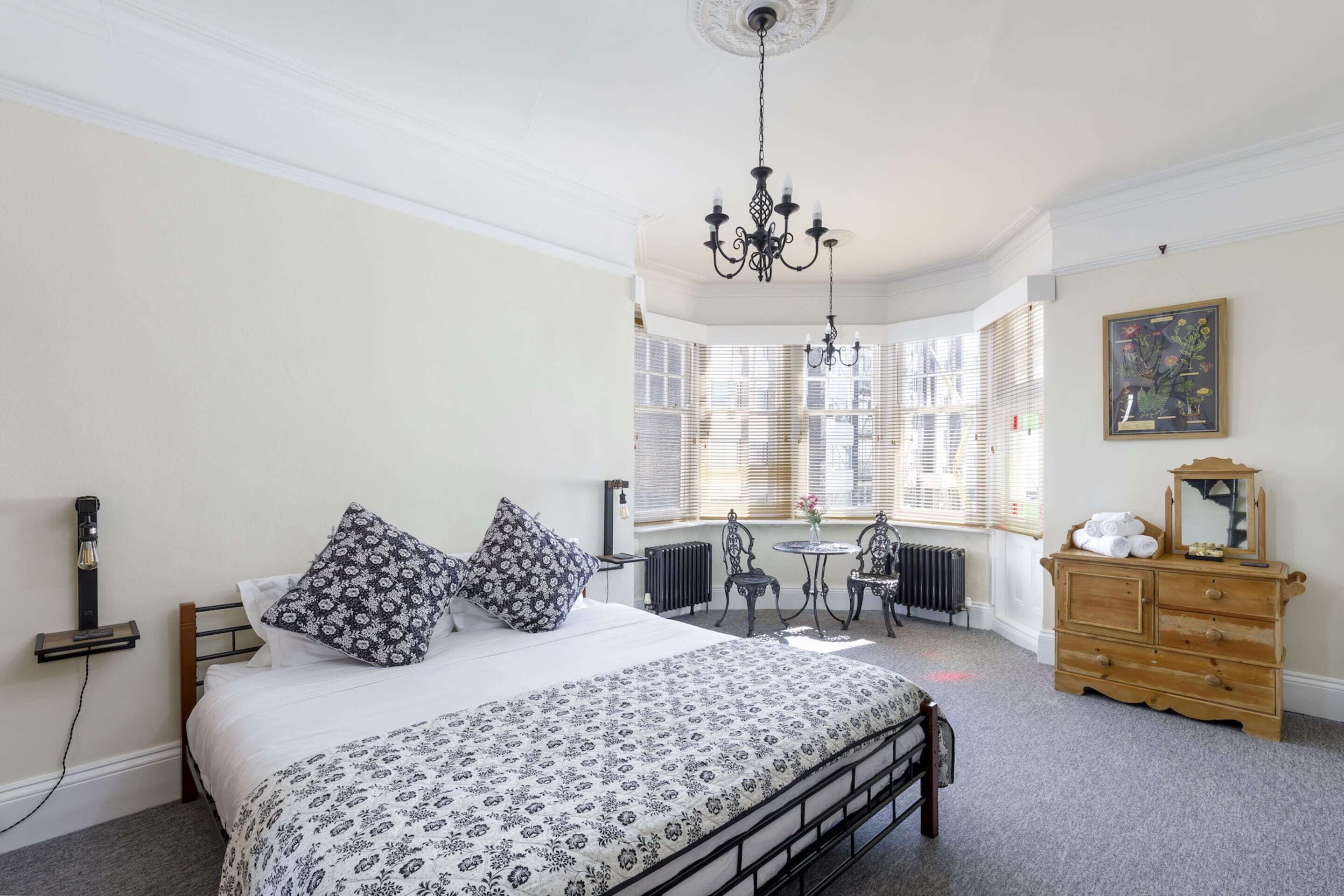 Huoneisto | 1 makuuhuone, silitysrauta/-lauta