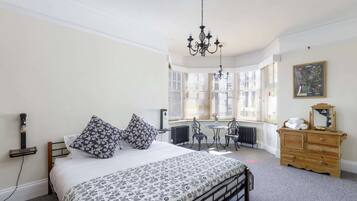 Huoneisto | 1 makuuhuone, silitysrauta/-lauta