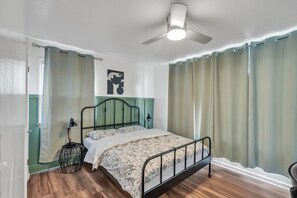 4 bedrooms, WiFi, bed sheets