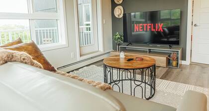 2BR-1 King Near Parks&Paths 10-min DT/Stampede/Zoo