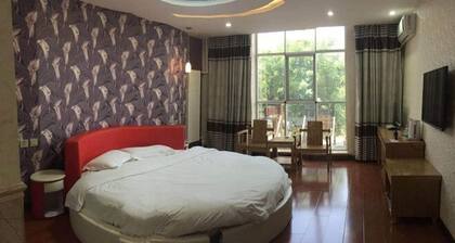 Xinle Dekaiyuan Express Hotel