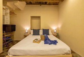 Apartment, 1 Bedroom, Smoking, City View | 1 bedroom - Monolocale Alguer in the Historical Center (Alghero)