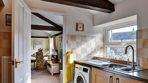 Unclassified image, 5 of 37, button - Cottage in Hawes Near Yorkshire Dales Trails (Hawes)