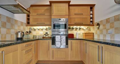 Cottage in Hawes Near Yorkshire Dales Trails